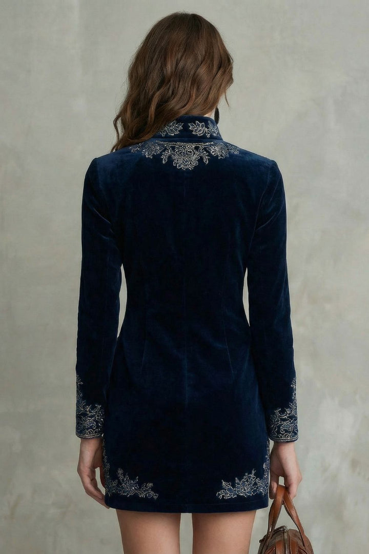 Élarine – Elegante Mini-Abito in Velluto Ricamato